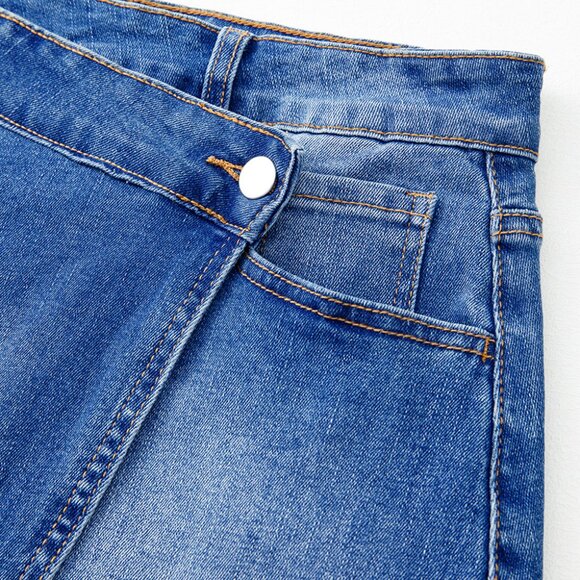 💙 Ashleigh Blue Cross-Waist Denim Mini Skirt – Bold, Stylish & Snatched! - Picture 3 of 6